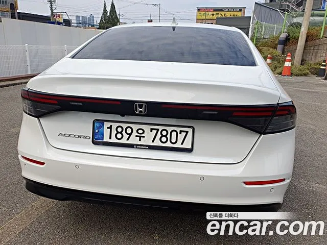 Honda Accord Generation 11 — Фото автомобиля 4