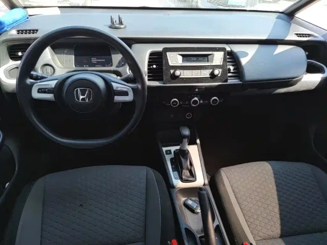 Honda Fit — Фото автомобиля 9