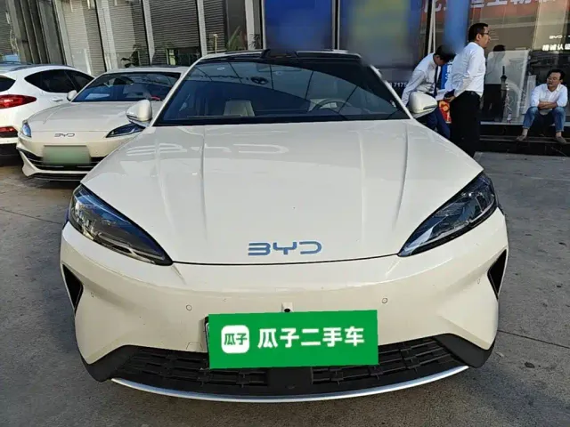 BYD Seal 07 DM-i — Фото автомобиля 2