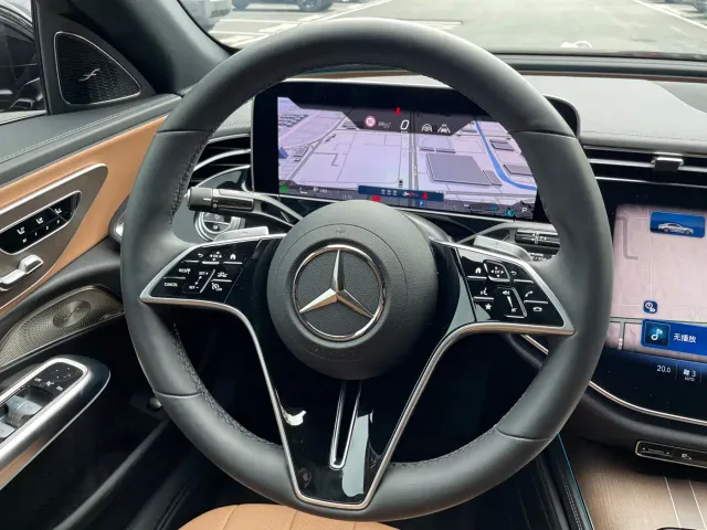 Mercedes-Benz E-Class — Фото автомобиля 13