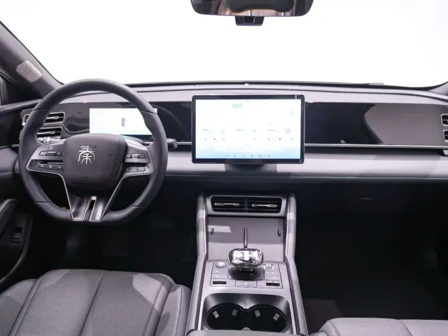BYD Qin L — Фото автомобиля 10