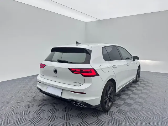 Volkswagen Golf — Фото автомобиля 6