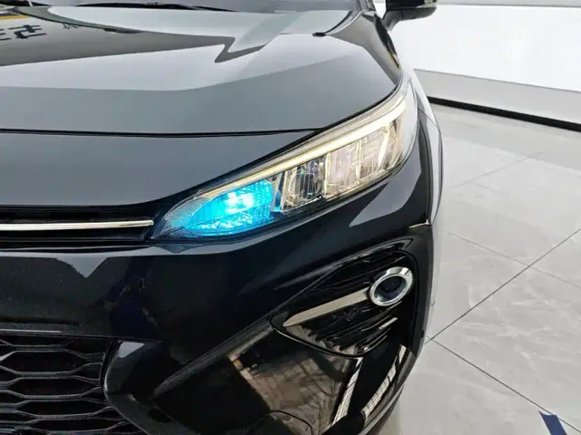 Toyota Wildlander — Фото автомобиля 5