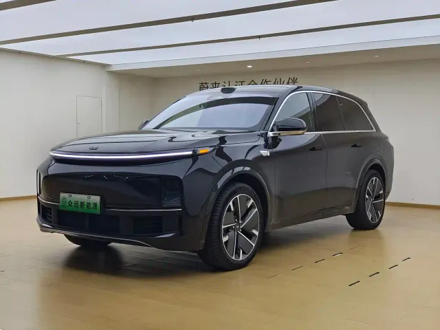 Фотография автомобиля — Li Auto L8