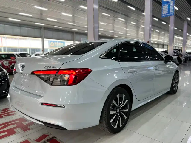 Honda Civic — Фото автомобиля 7
