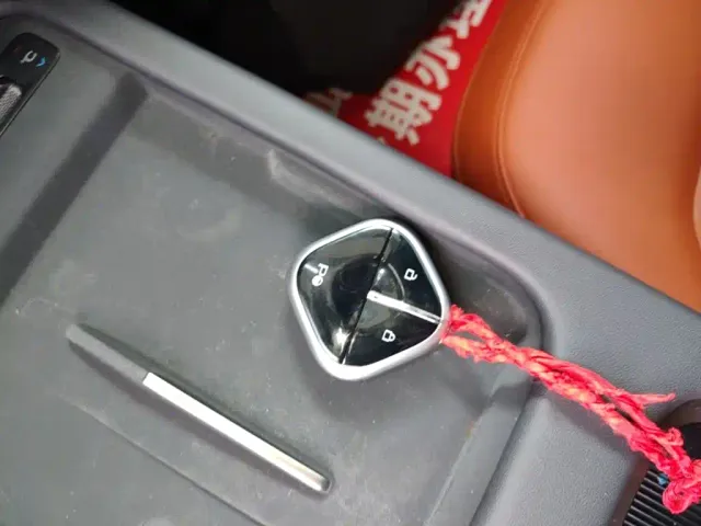 Wuling Starlight — Фото автомобиля 8