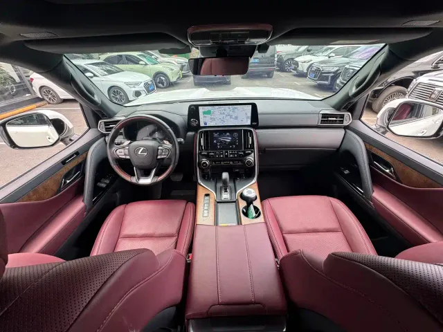 Lexus LX — Фото автомобиля 13