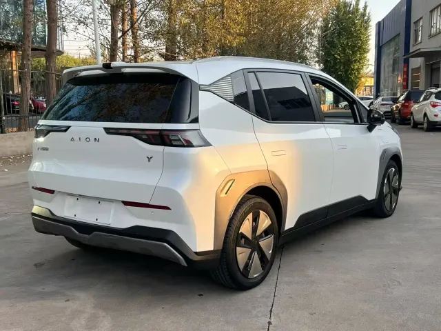GAC Aion Y — Фото автомобиля 4