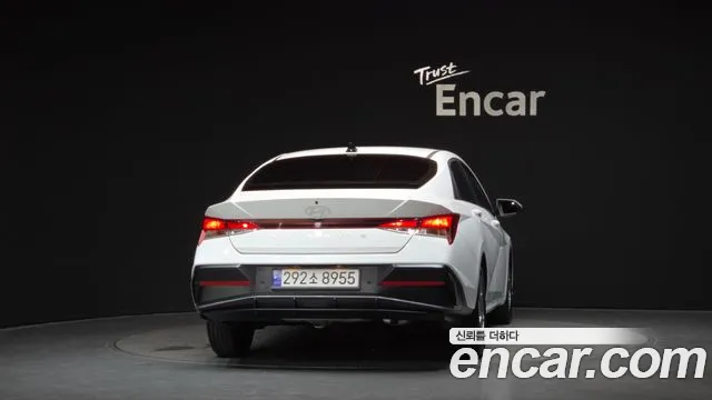 Hyundai Avante CN7 — Фото автомобиля 4