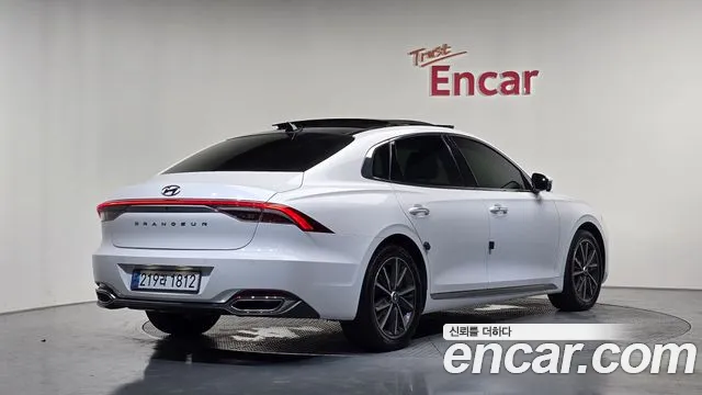 Hyundai Grandeur Новый Grandeur IG — Фото автомобиля 2