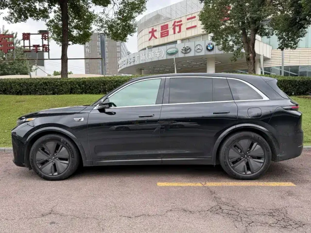 Li Auto L7 — Фото автомобиля 3