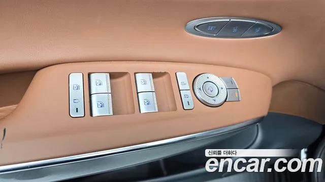 Genesis GV70 — Фото автомобиля 28
