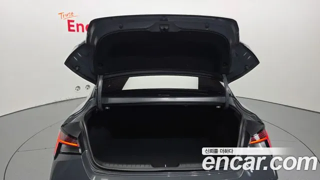 Hyundai AVANTE Новый Avante (CN7) — Фото автомобиля 30