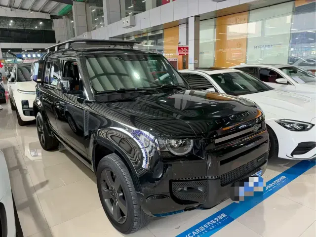 Land Rover Defender — Фото автомобиля 2