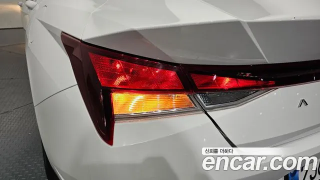Hyundai Avante CN7 — Фото автомобиля 8