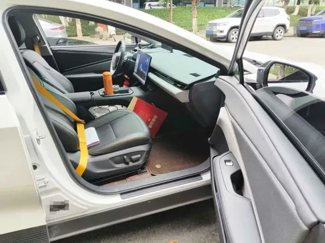Toyota bZ5 — Фото автомобиля 13
