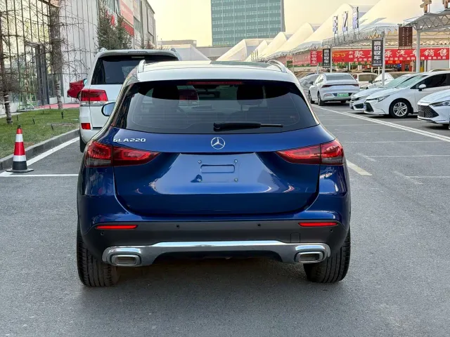 Mercedes-Benz GLA-Class — Фото автомобиля 8