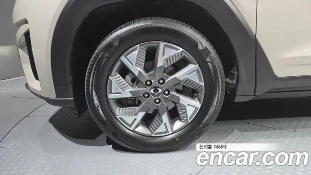 KGM Torres — Фото автомобиля 5