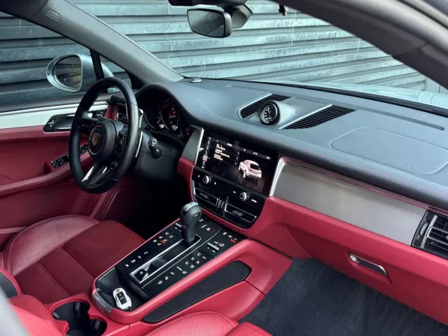 Porsche Macan — Фото автомобиля 15