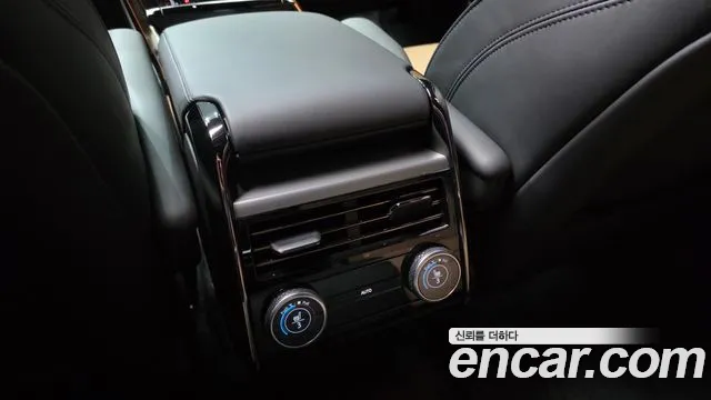 Land Rover Range Rover Sport — Фото автомобиля 25