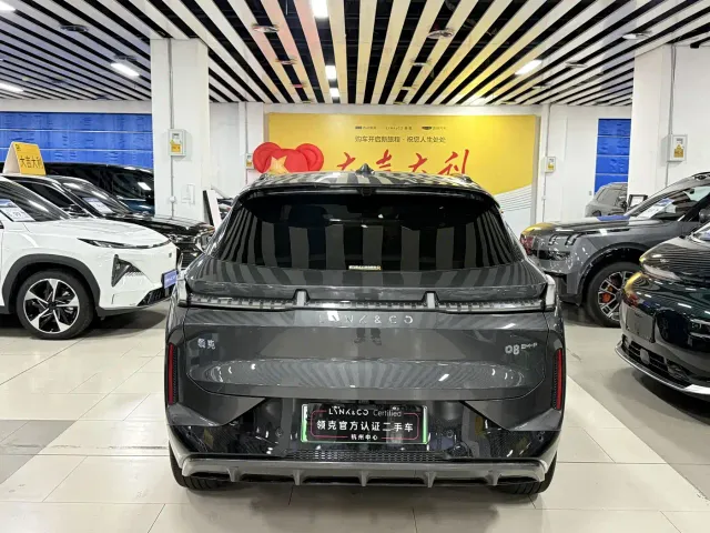 Lynk & Co 08 EM-P — Фото автомобиля 15