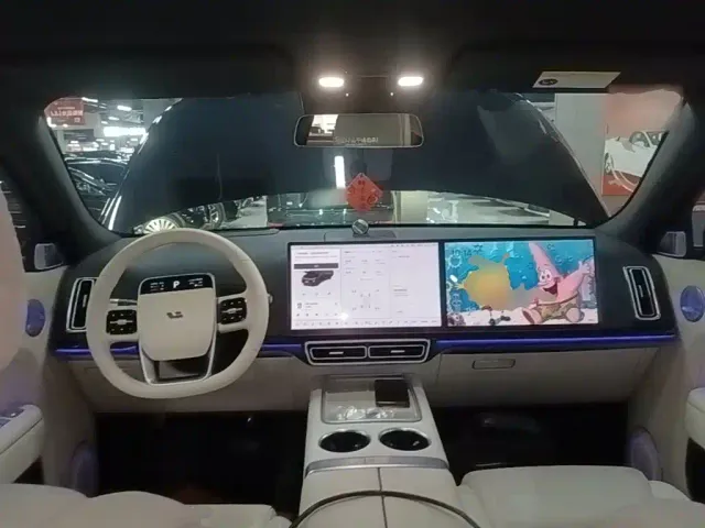 Li Auto L7 — Фото автомобиля 9