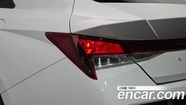 Hyundai Avante — Фото автомобиля 8