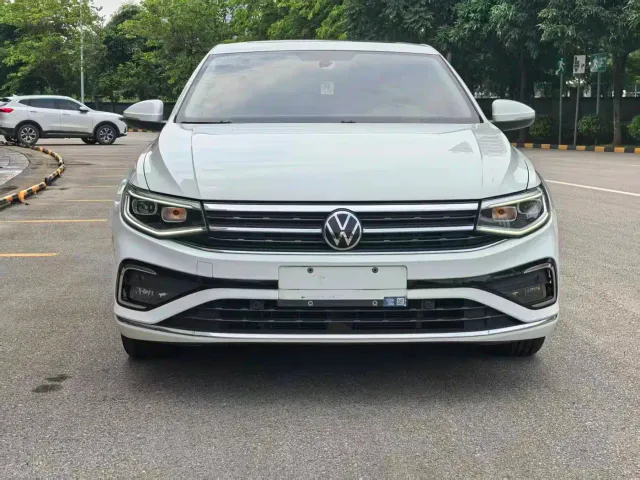 Volkswagen Bora — Фото автомобиля 2