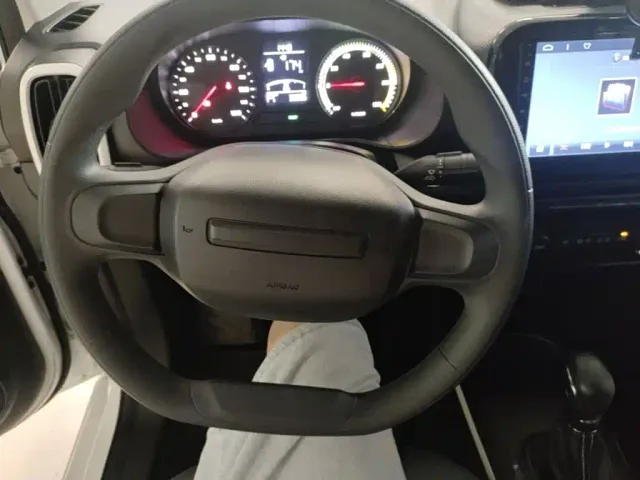 Roewe Clever — Фото автомобиля 10