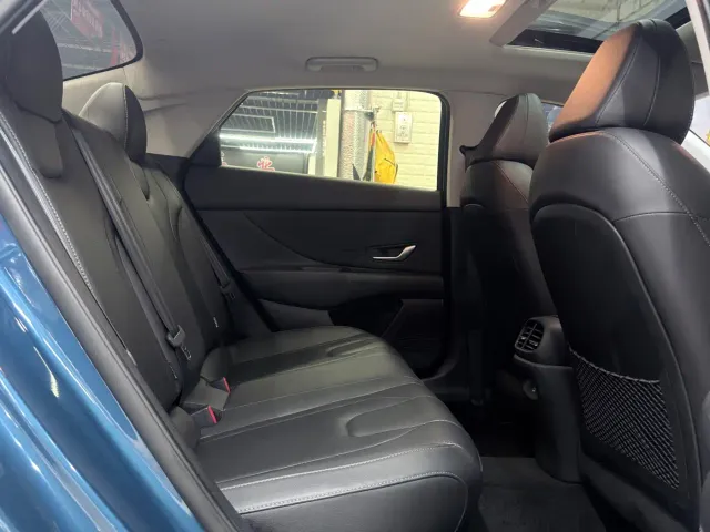 Hyundai Elantra — Фото автомобиля 23