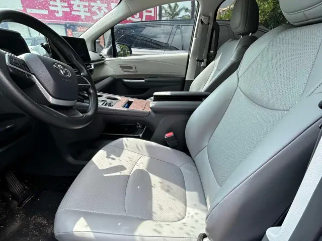 Toyota Granvia — Фото автомобиля 4