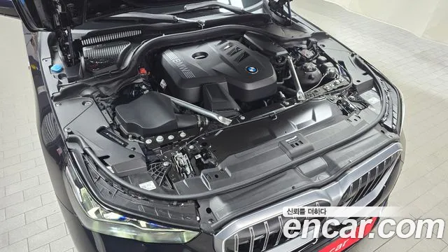 BMW 5 Series G60 — Фото автомобиля 9