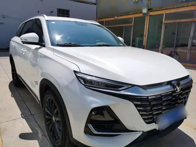 Changan CS75 — Фото автомобиля 21