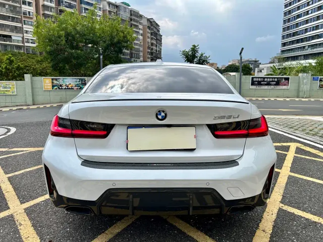 BMW 3 Series — Фото автомобиля 16