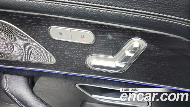 Mercedes-Benz GLS-Class — Фото автомобиля 26