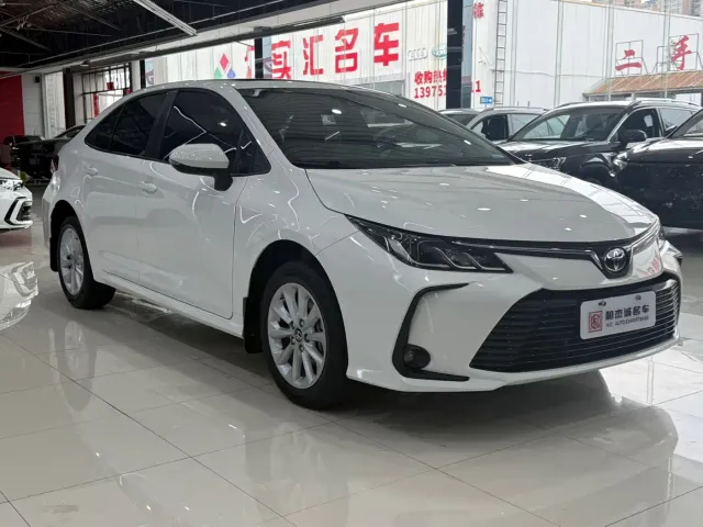 Toyota Corolla — Фото автомобиля 2