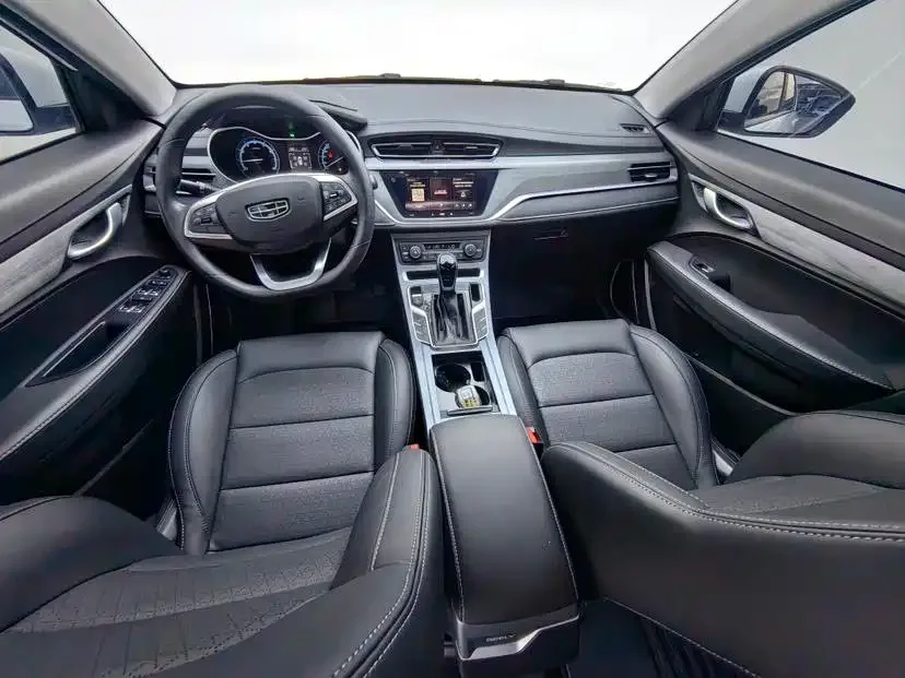 Geely Emgrand 2021 UP 1.5L CVT Luxury — Фото автомобиля 8