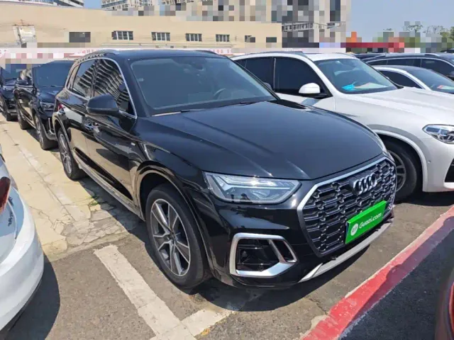 Audi Q5L — Фото автомобиля 3