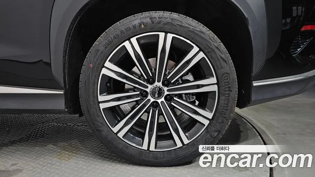 BYD Sealion 7 — Фото автомобиля 17