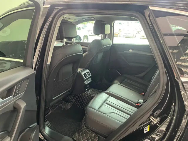 Audi Q5L — Фото автомобиля 18