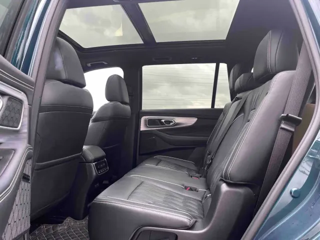 GAC Trumpchi GS8 — Фото автомобиля 10