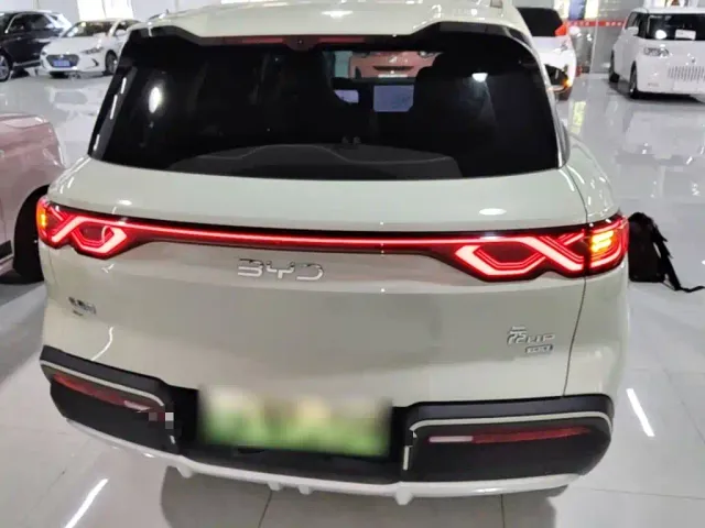 BYD Yuan UP — Фото автомобиля 5