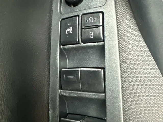 Toyota Corolla — Фото автомобиля 10
