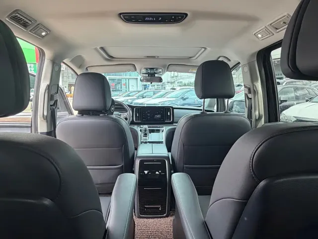 GAC Trumpchi M8 — Фото автомобиля 15