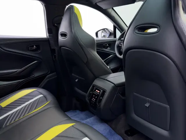 Aston Martin DBX — Фото автомобиля 29