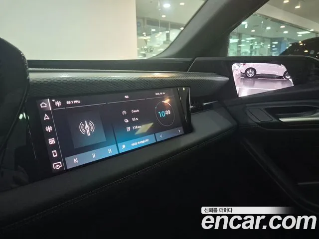 Audi A6 e-Tron — Фото автомобиля 16