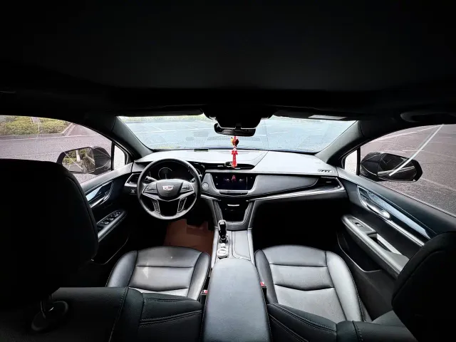 Cadillac XT5 — Фото автомобиля 17