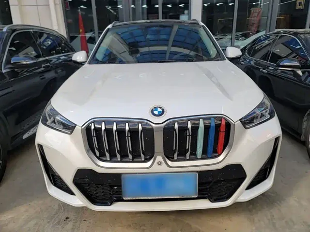 BMW X1 — Фото автомобиля 2