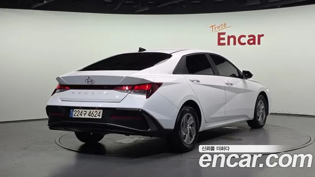 Hyundai AVANTE Новый Avante (CN7) — Фото автомобиля 2