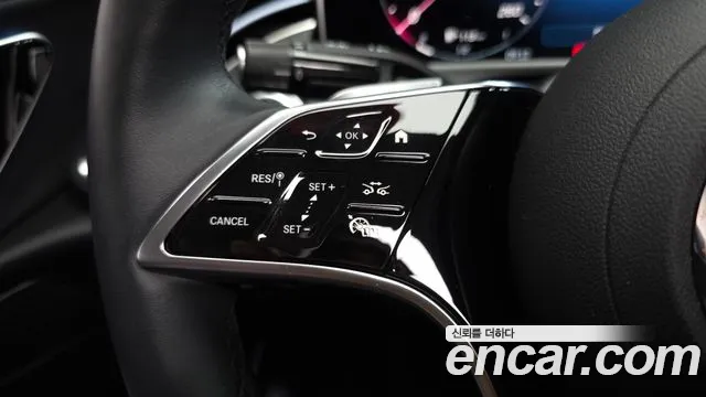 Mercedes-Benz E-Class — Фото автомобиля 15
